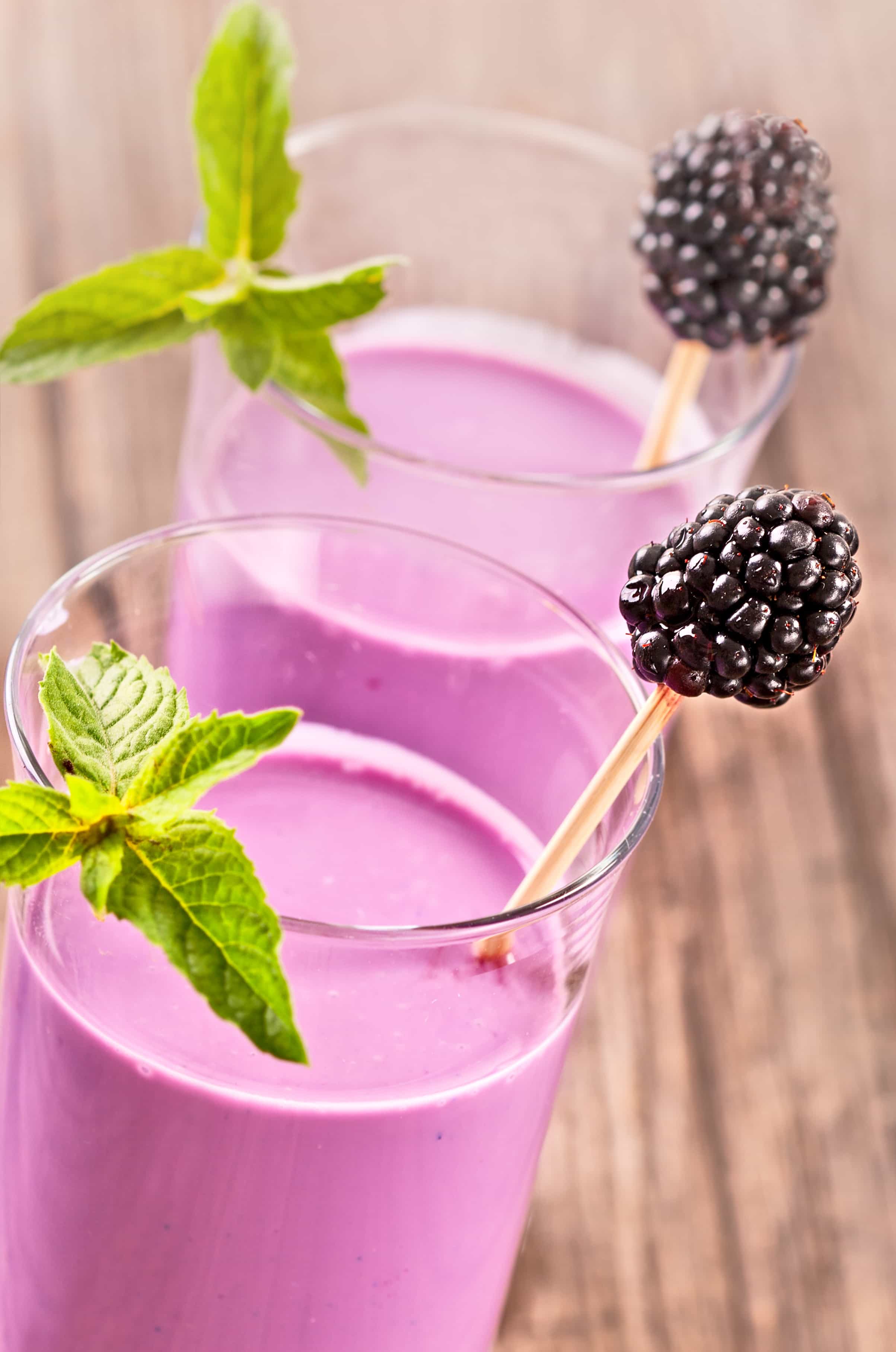 blackberry smoothie | Holistic Thyroid Care